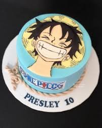 Smiling Luffy Minimal Cake