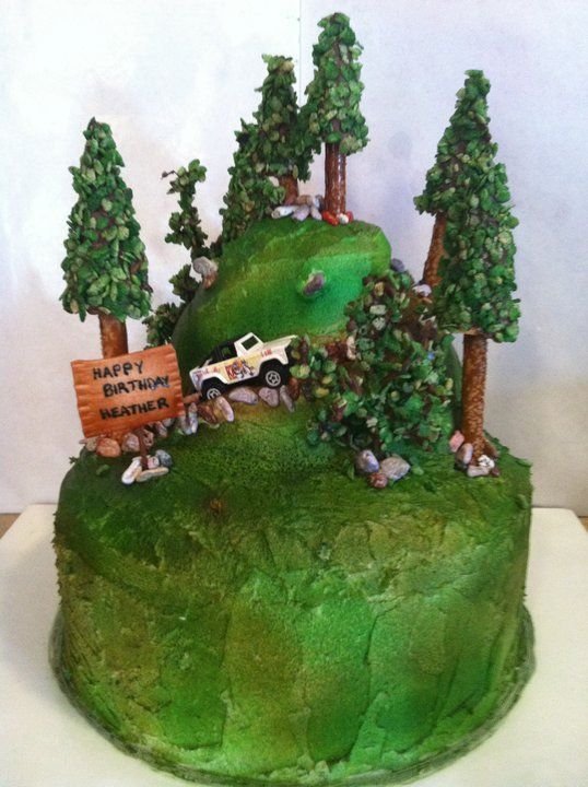 Green Jungle Mud-Run Cake