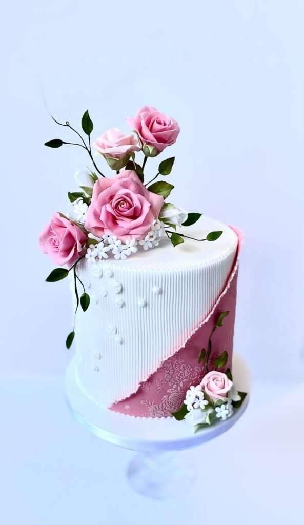 floral cake design for anniversary